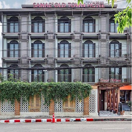 Sanae' Oldtown Hotel Chiang Mai Exteriör bild